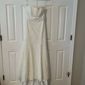 Ivory Lace Wedding Gown